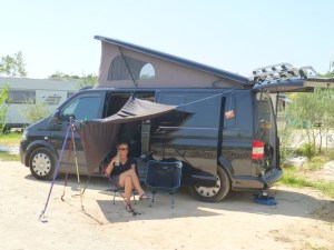 Improvised shade - last pitch Split Campsite
